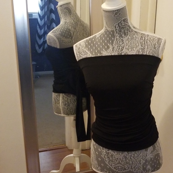 Victoria Secret 7 Way Blouse - Picture 2 of 4